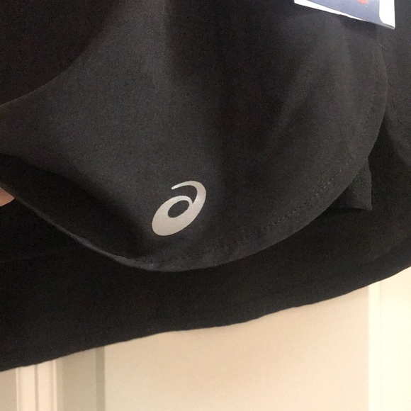 ASICS 2in1 Athletic/Athleisure/Running Shorts NWT! - Picture 3 of 8